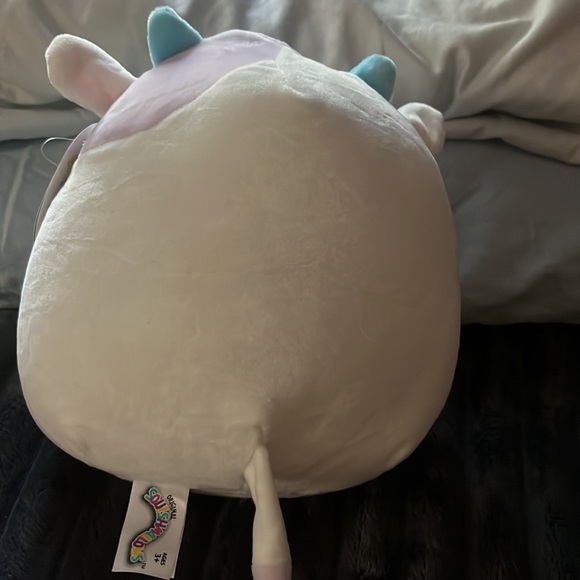 belozi the cow squishmallow - Picture 3 of 4
